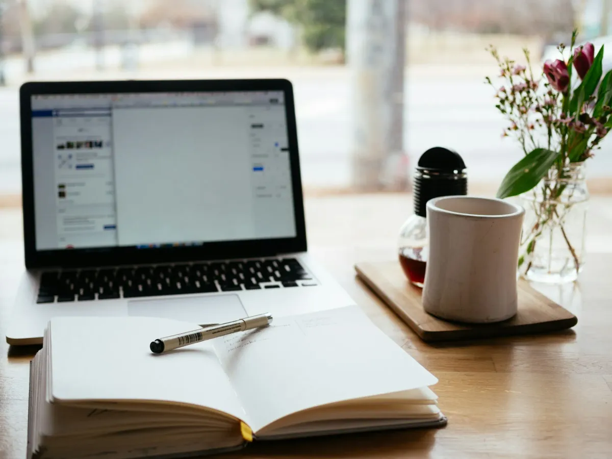 Ecrire sur le web : le guide pour apprendre la rédaction de contenu