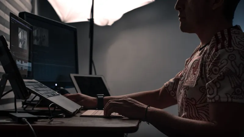 Ditch the Gatekeeper: How Smart Creators Are Engineering Their Own Distribution