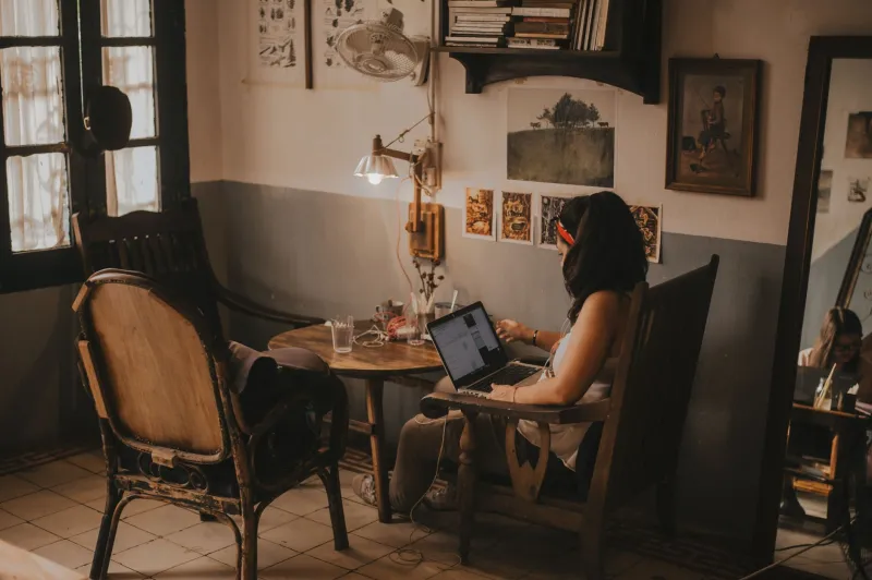 Small on Purpose: Why the Smartest Creators Are Choosing Depth Over Reach Right Now